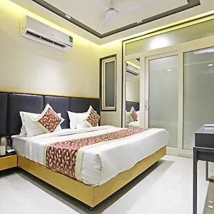 Applewood Residency - Offering Free Airport Drop 3*, New Delhi India
